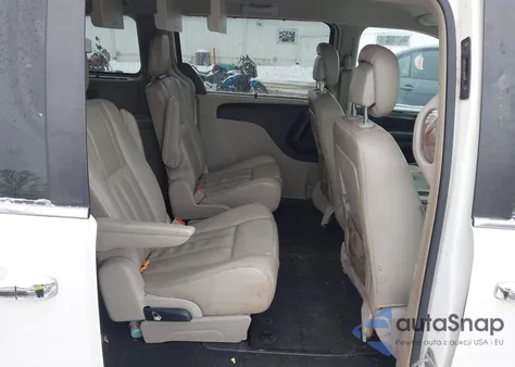 2013 Chrysler Town & Country Touring-L z USA, uszkodzony, nr VIN 2C4RC1CG0DR510938